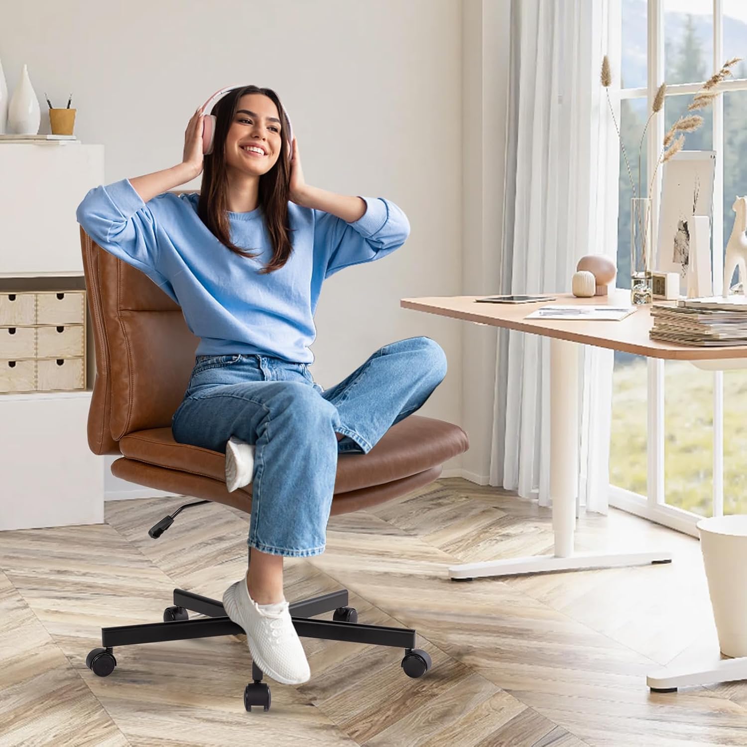 Безрукий офисный стул, поворот – обзор и цена Task Chair Mid Back